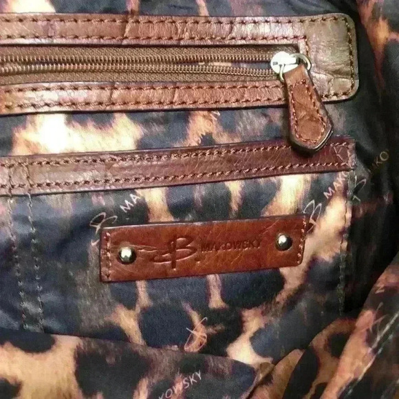 B Makowsky Leather Shoulder Bag - Picture 6 of 8